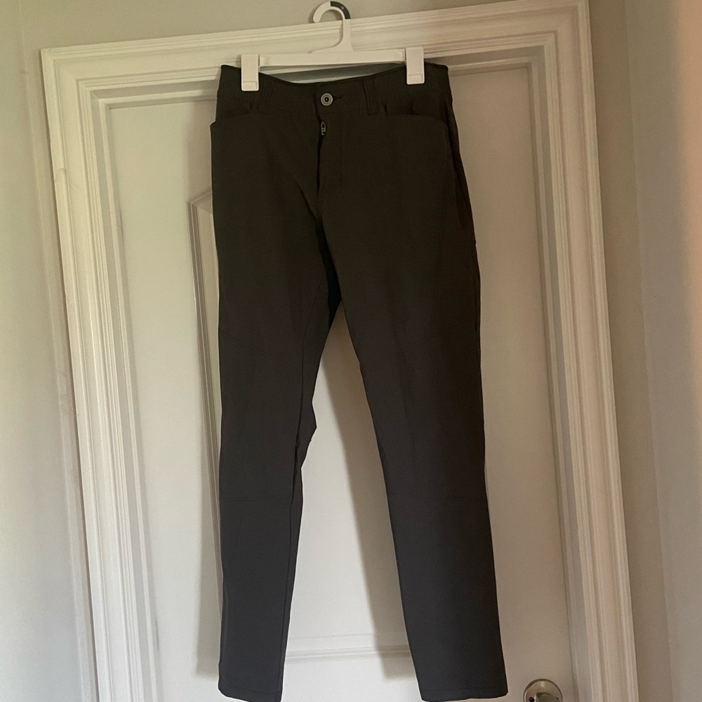 Men's Kuhl Deceptr Pants in Carbon/Dark Grey - Picture 4 of 14